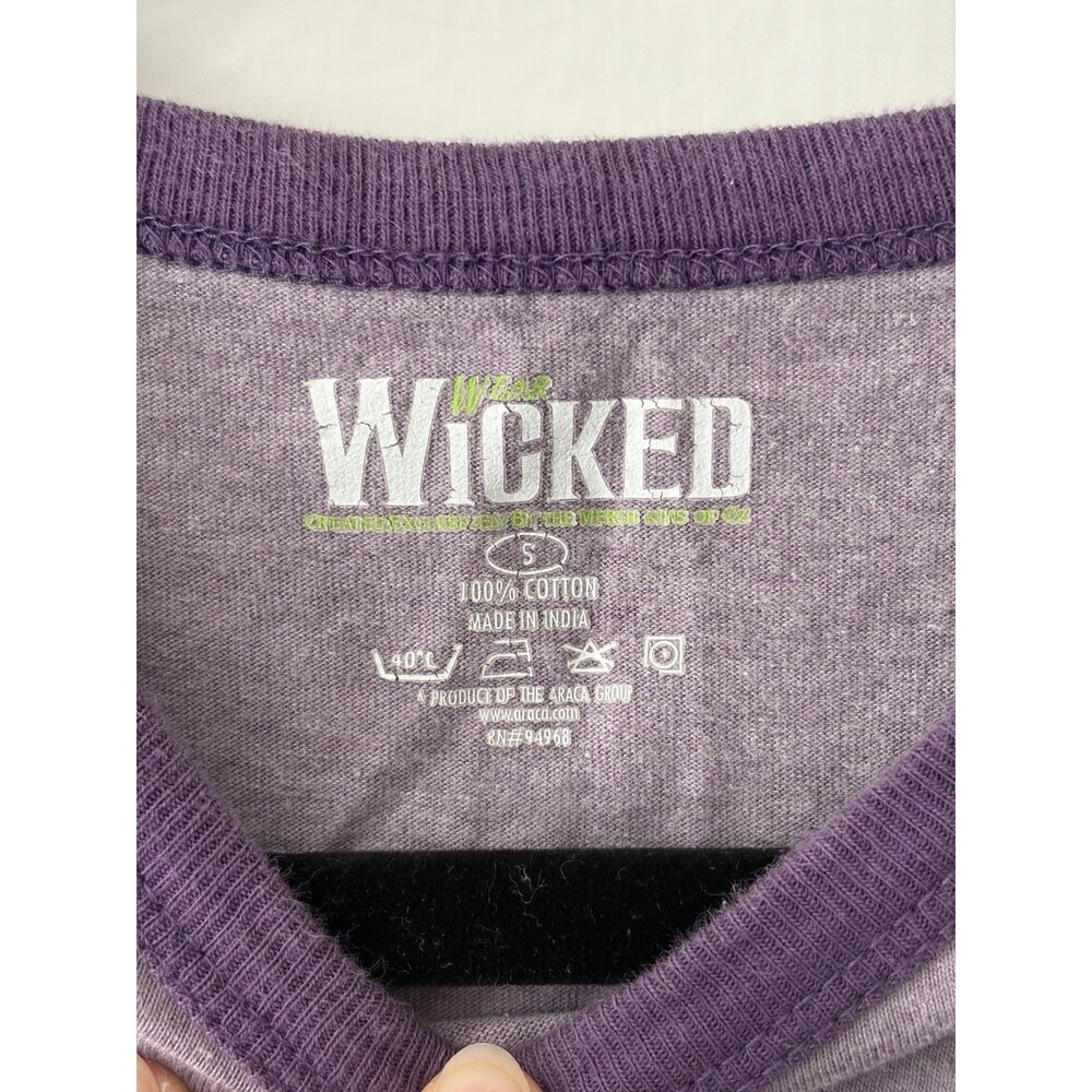 Wicked Broadway I Heart Oz Ringer Baby Tee Women S Purple Elphaba Glinda Y2K - Picture 2 of 5